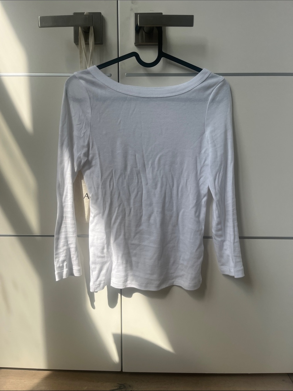 KOTN 3/4 SLEEVE WHITE TOP